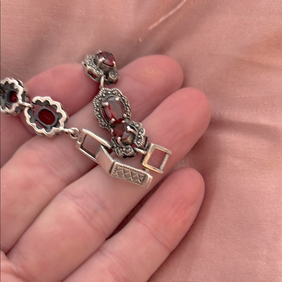 Elegant Silver and Red Gemstone Bracelet - Picture 3 of 3